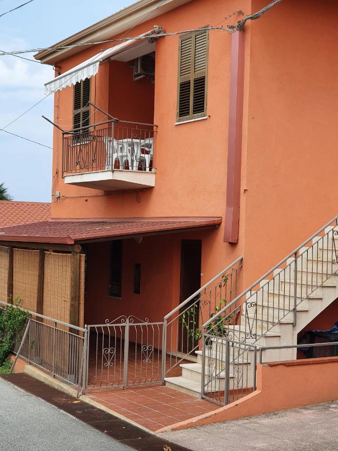 Laura Casa Vacanze 카포바티카노 외부 사진